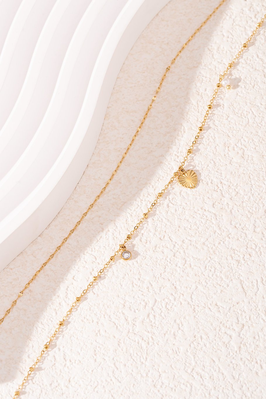 Ketting met hartje, parel en diamantje, perfect om liefde en stijl te combineren in één sieraad